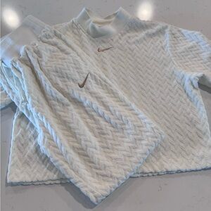 Nike Off-White Textured Pullover